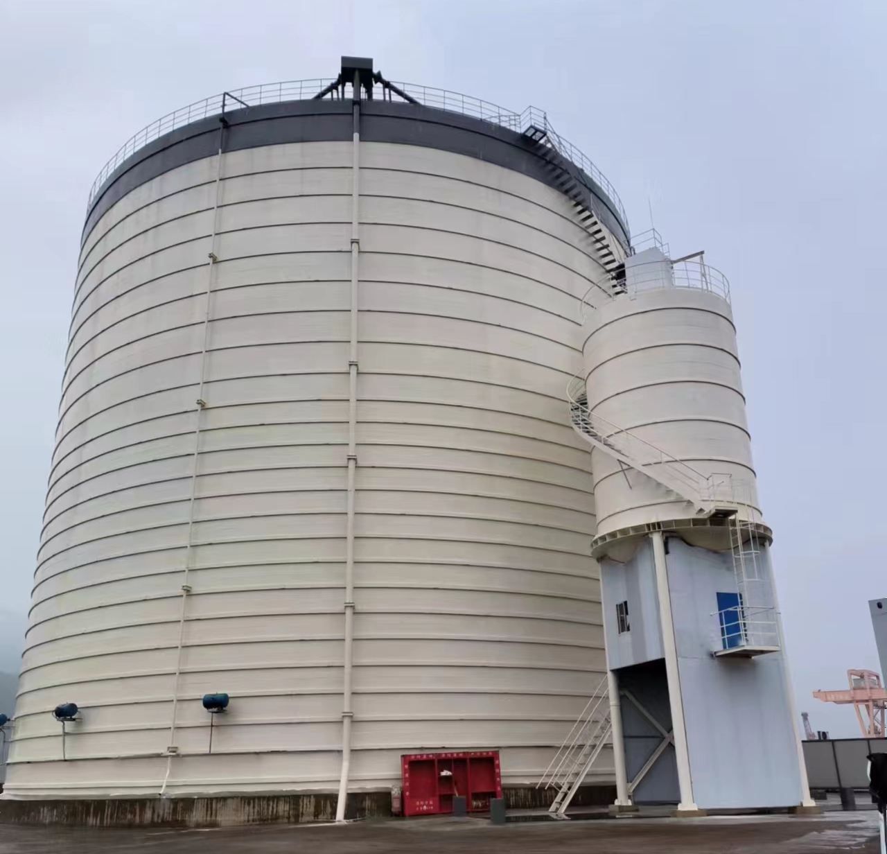 市南10万吨水泥钢板库